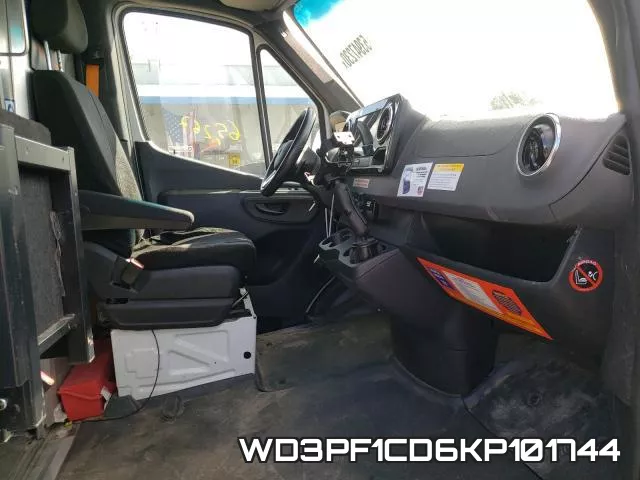 WD3PF1CD6KP101744 фото 6