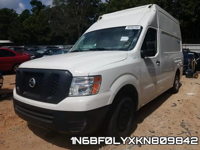 1N6BF0LYXKN809842 фото 3