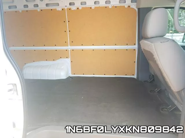1N6BF0LYXKN809842 фото 7
