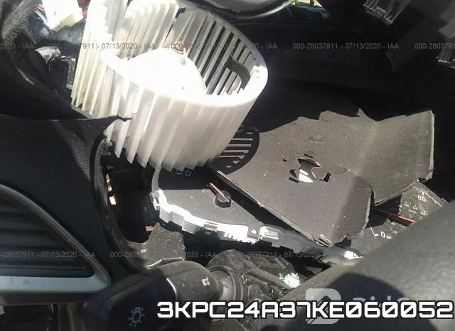 3KPC24A37KE060052 фото 8