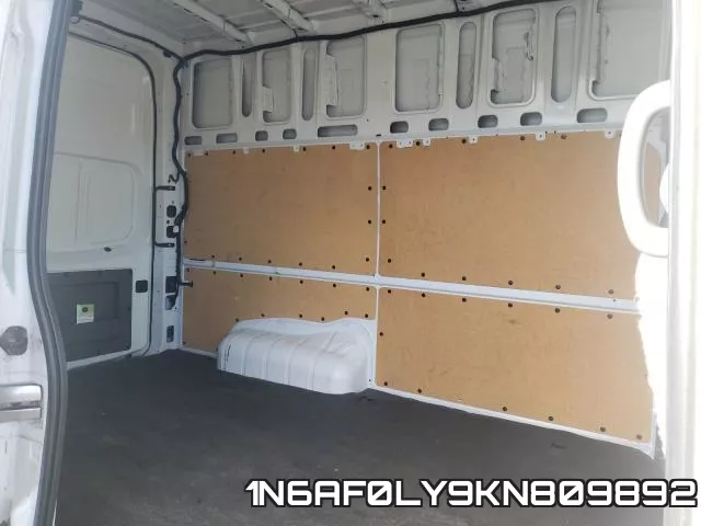 1N6AF0LY9KN809892 фото 7