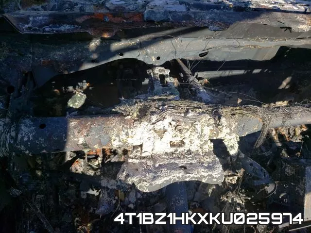 4T1BZ1HKXKU025974 фото 9