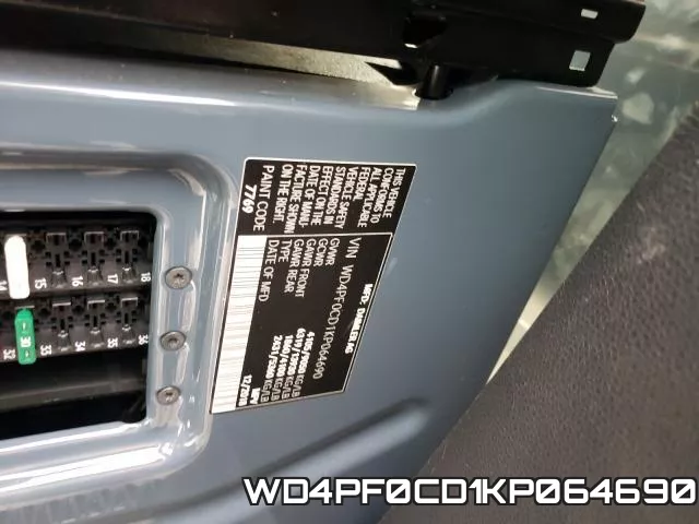 WD4PF0CD1KP064690 фото 2