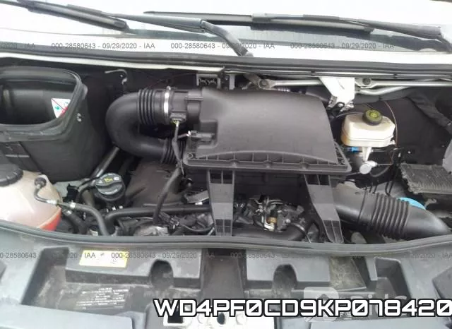 WD4PF0CD9KP078420 фото 2