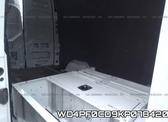WD4PF0CD9KP078420 фото 9