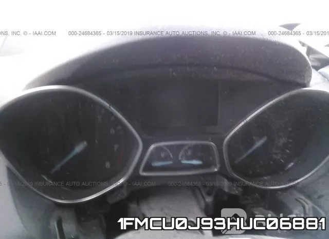 1FMCU0J93HUC06881 фото 8