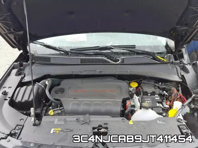 3C4NJCAB9JT411454 фото 8