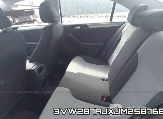 3VW2B7AJXJM258766 фото 9