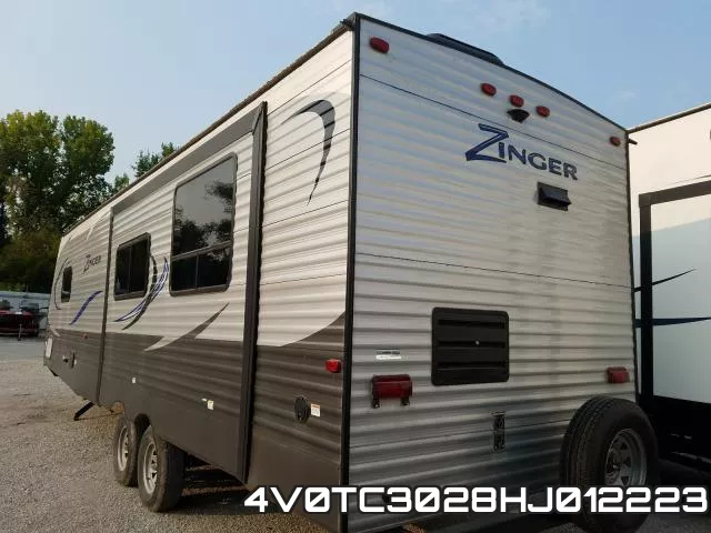 4V0TC3028HJ012223 фото 4