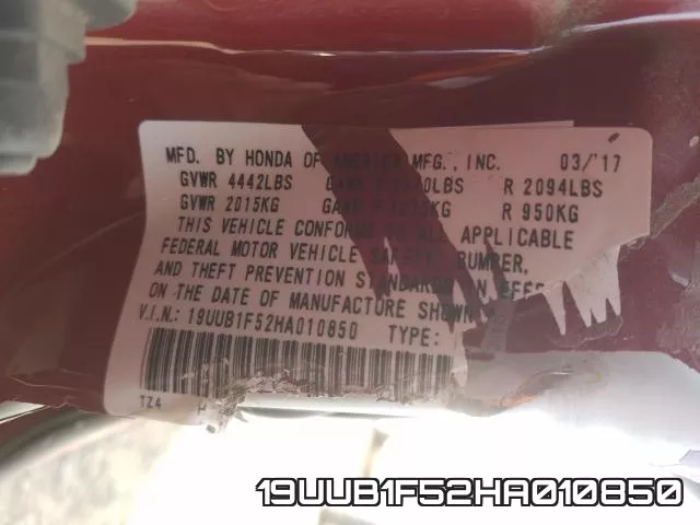 19UUB1F52HA010850 фото 2