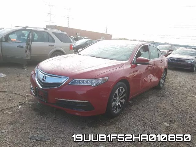 19UUB1F52HA010850 фото 3