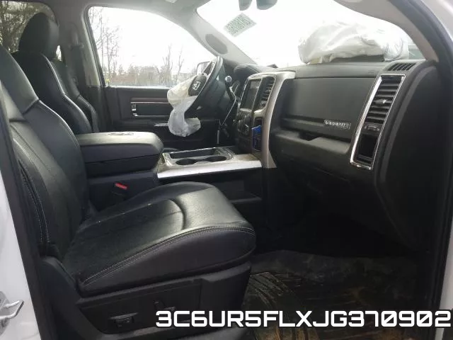 3C6UR5FLXJG370902 фото 6