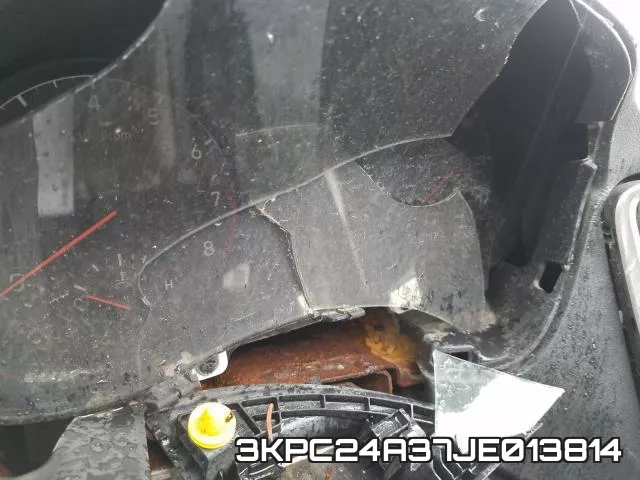 3KPC24A37JE013814 фото 9