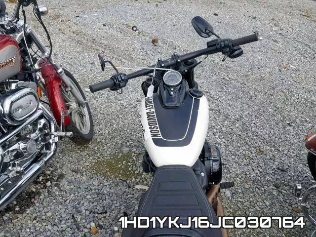 1HD1YKJ16JC030764 фото 6