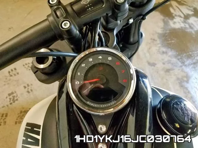 1HD1YKJ16JC030764 фото 9