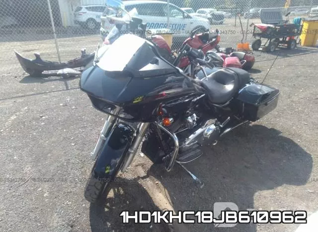 1HD1KHC18JB610962 фото 3
