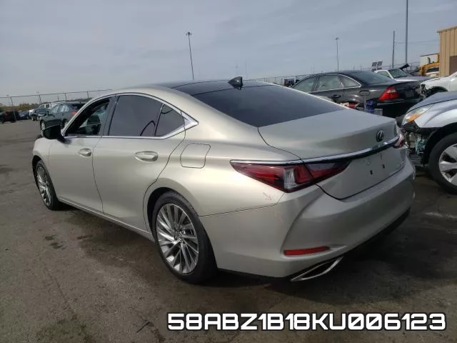 58ABZ1B18KU006123 фото 3
