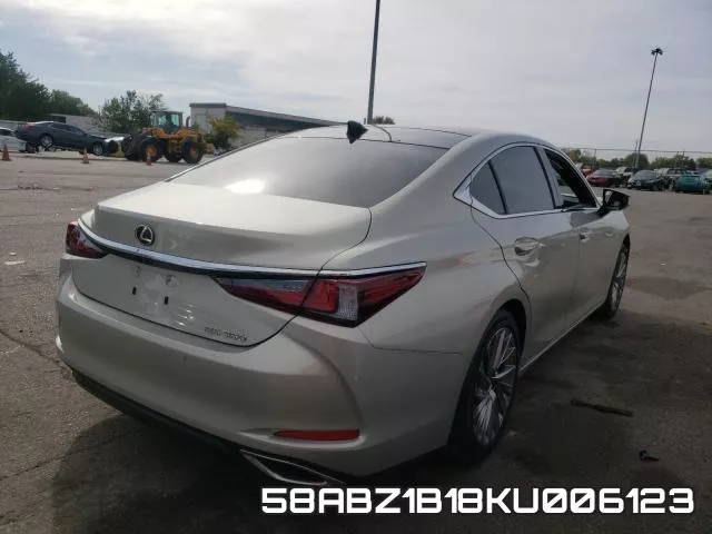 58ABZ1B18KU006123 фото 4