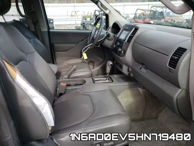 1N6AD0EV5HN719480 фото 6