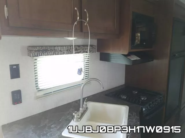 1UJBJ0BP3H17W0915 фото 6