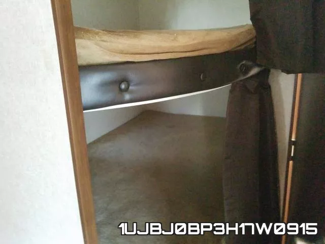 1UJBJ0BP3H17W0915 фото 8