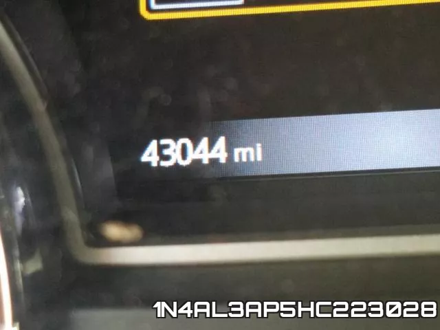 1N4AL3AP5HC223028 фото 9