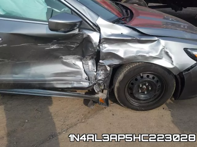 1N4AL3AP5HC223028 фото 10