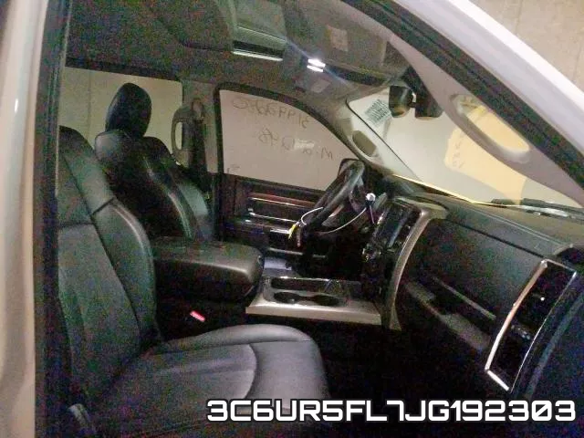 3C6UR5FL7JG192303 фото 6