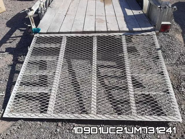 1D9D1UC21JM731241 фото 8