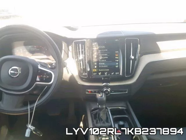 LYV102RL7KB237894 фото 10