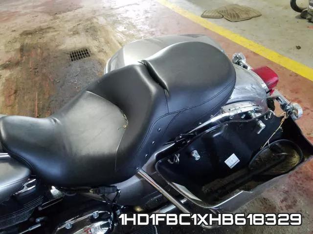 1HD1FBC1XHB618329 фото 7