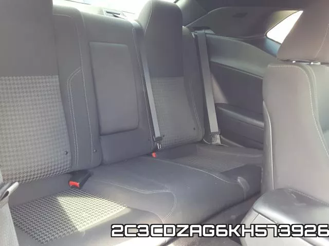 2C3CDZAG6KH573926 фото 7