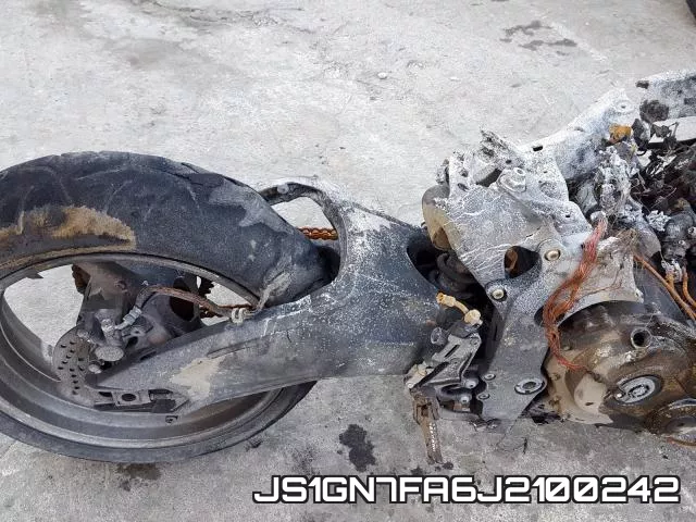 JS1GN7FA6J2100242 фото 7