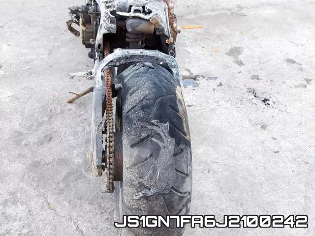 JS1GN7FA6J2100242 фото 10