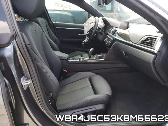 WBA4J5C53KBM65623 фото 6