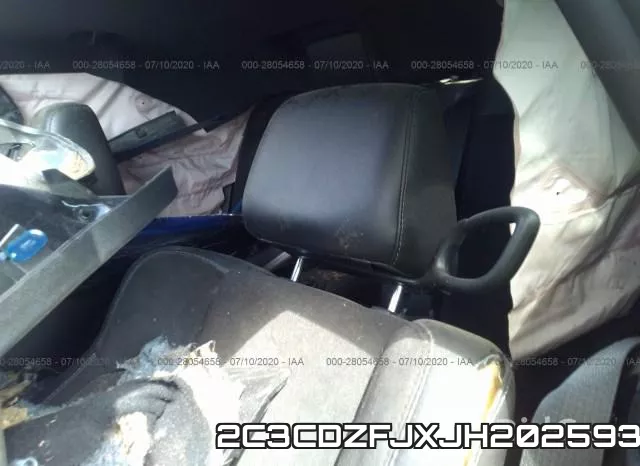 2C3CDZFJXJH202593 фото 9
