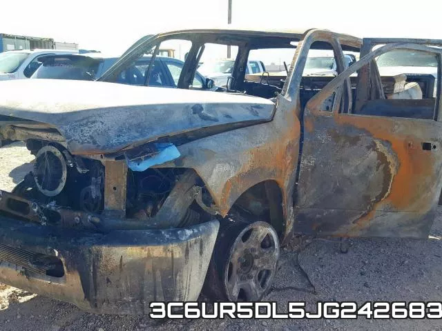 3C6UR5DL5JG242683 фото 2