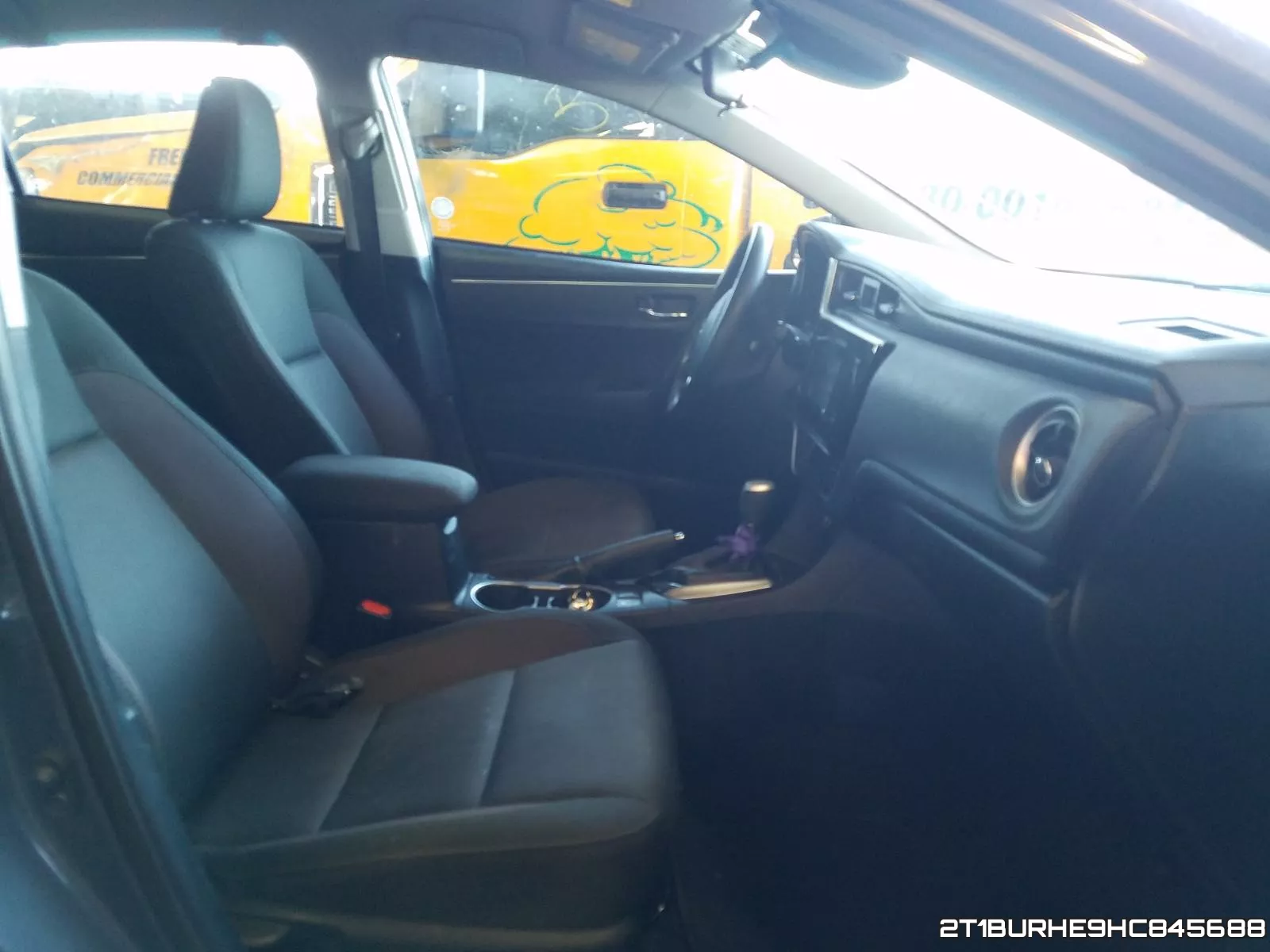 2T1BURHE9HC845688 фото 6