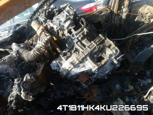 4T1B11HK4KU226695 фото 8