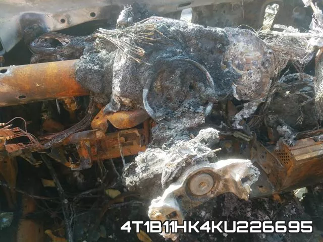 4T1B11HK4KU226695 фото 9