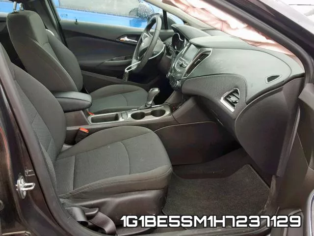 1G1BE5SM1H7237129 фото 6