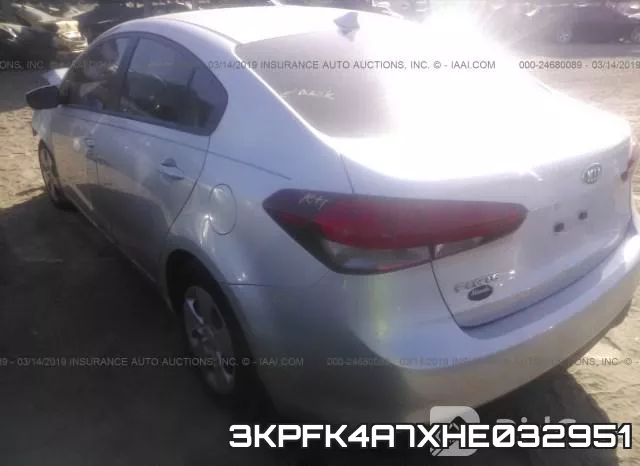 3KPFK4A7XHE032951 фото 4