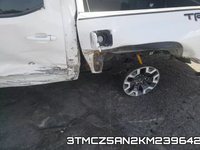 3TMCZ5AN2KM239642 фото 9
