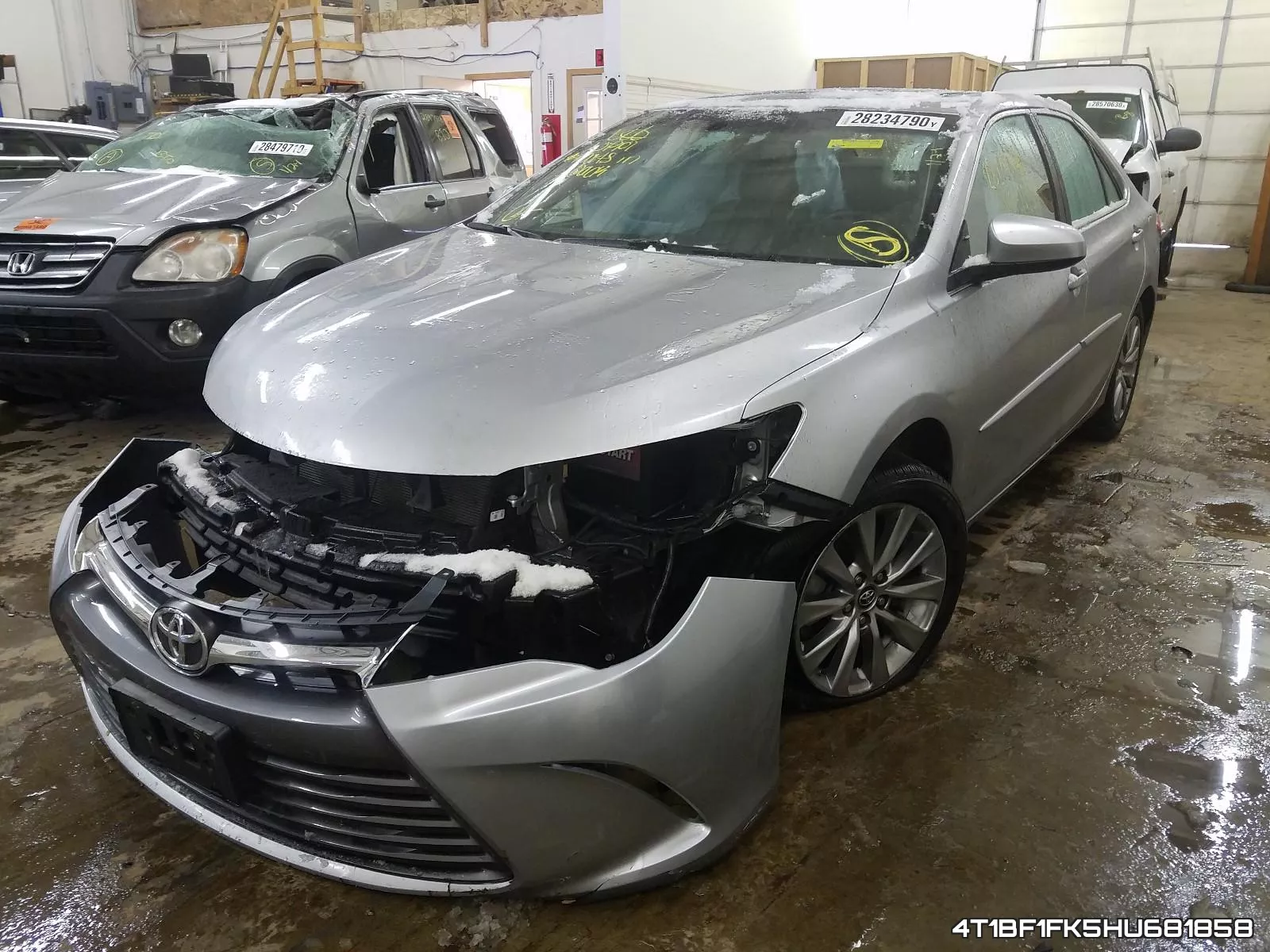 4T1BF1FK5HU681858 фото 3
