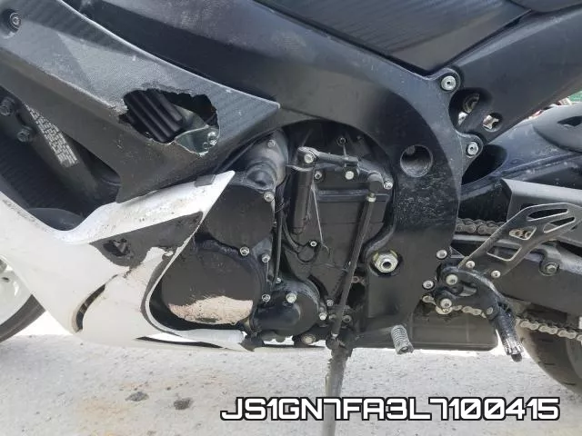 JS1GN7FA3L7100415 фото 8