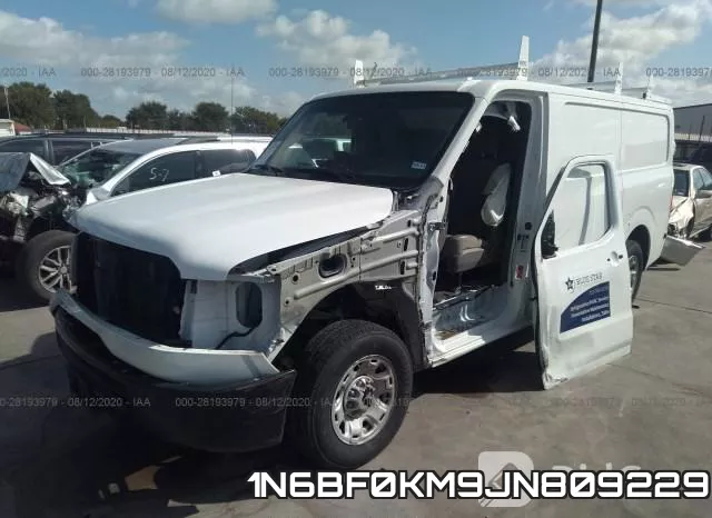 1N6BF0KM9JN809229 фото 3
