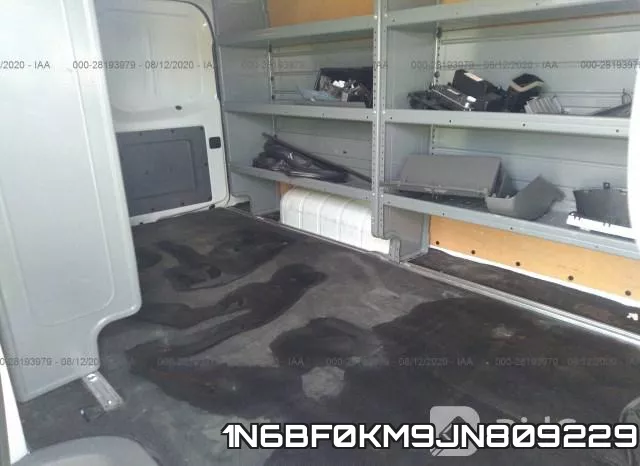 1N6BF0KM9JN809229 фото 9