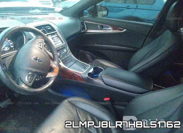 2LMPJ8LR7HBL51762 фото 6