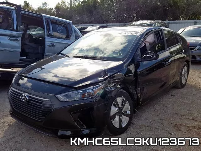 KMHC65LC9KU123673 фото 3