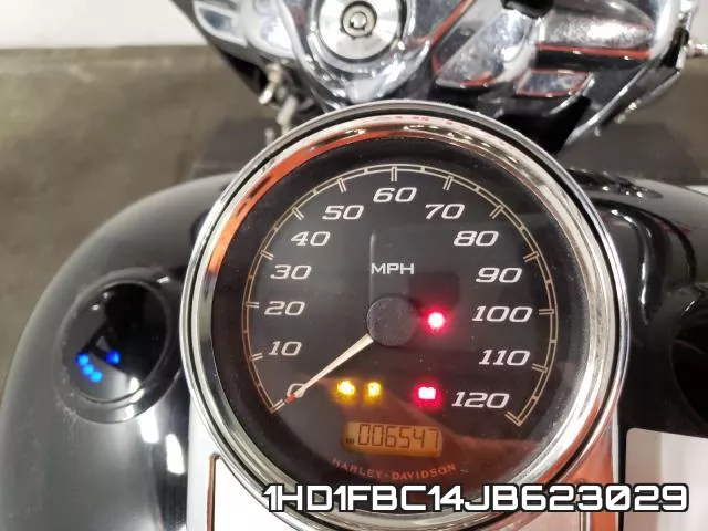 1HD1FBC14JB623029 фото 8